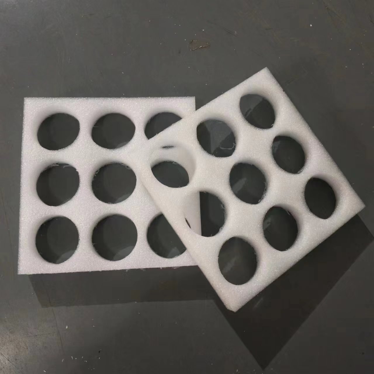 為什么汽車零部件包裝偏愛(ài) EPE 珍珠棉？